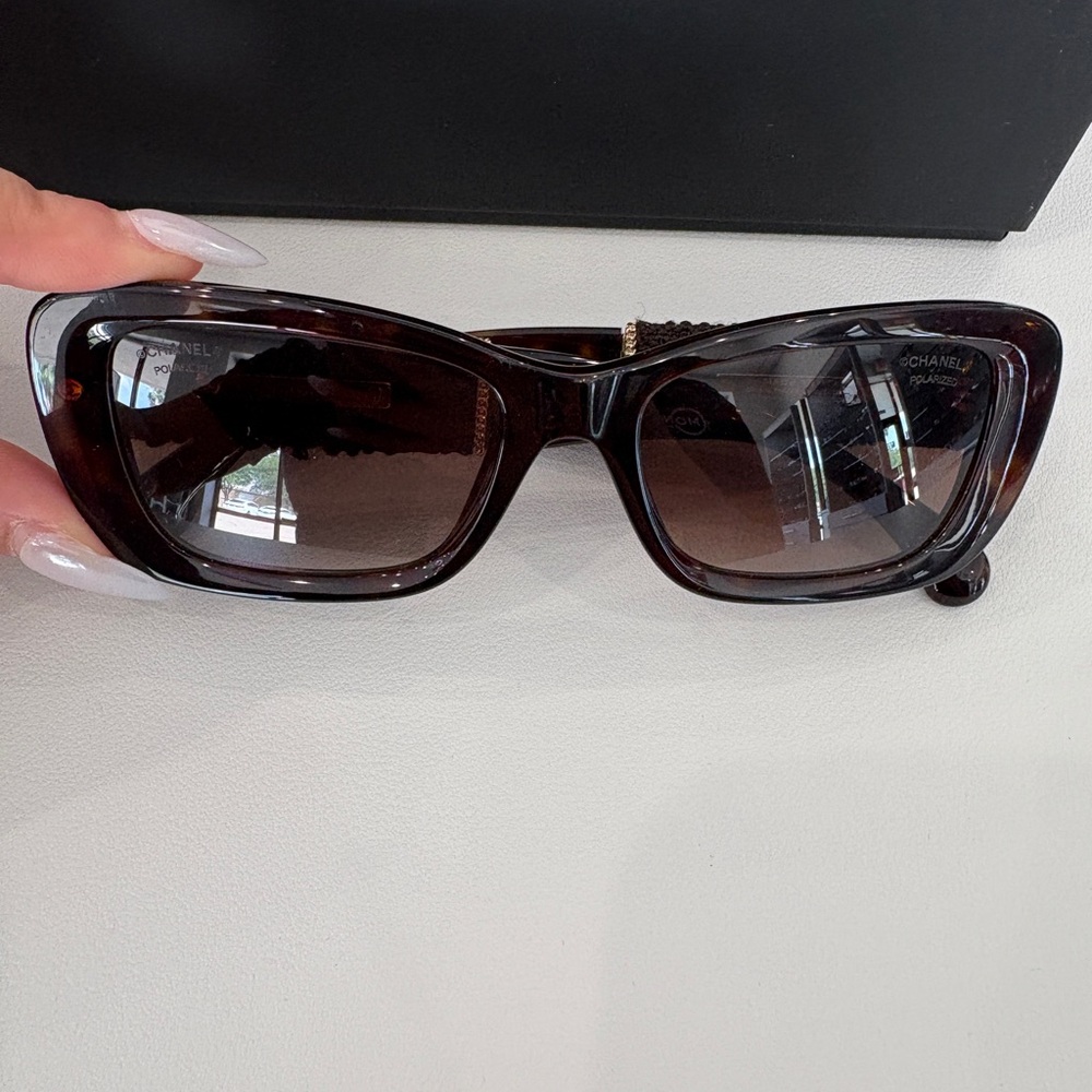 CHANEL Tortoise Shell Sunglasses Polarized model 0ch5514